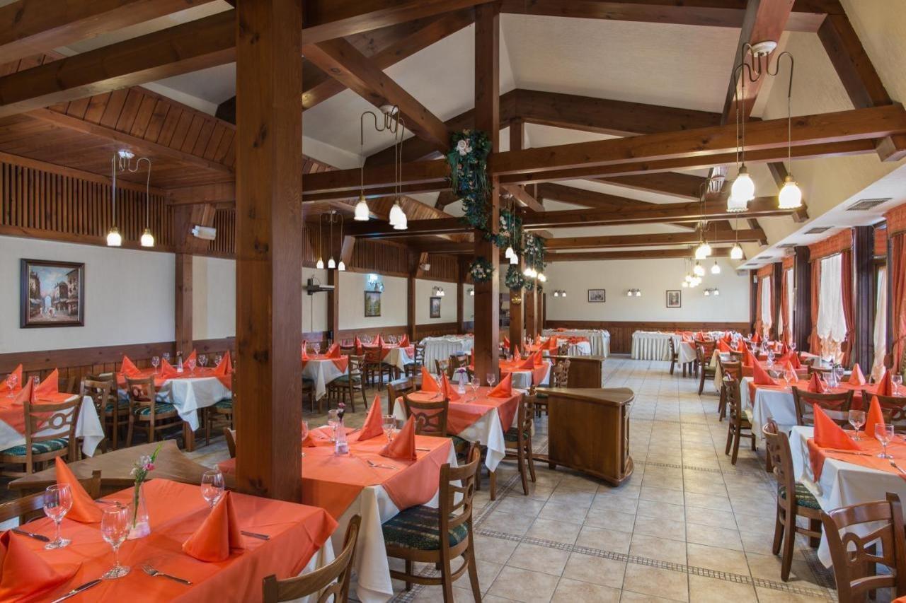 Hotel Pirin Bansko Exterior photo